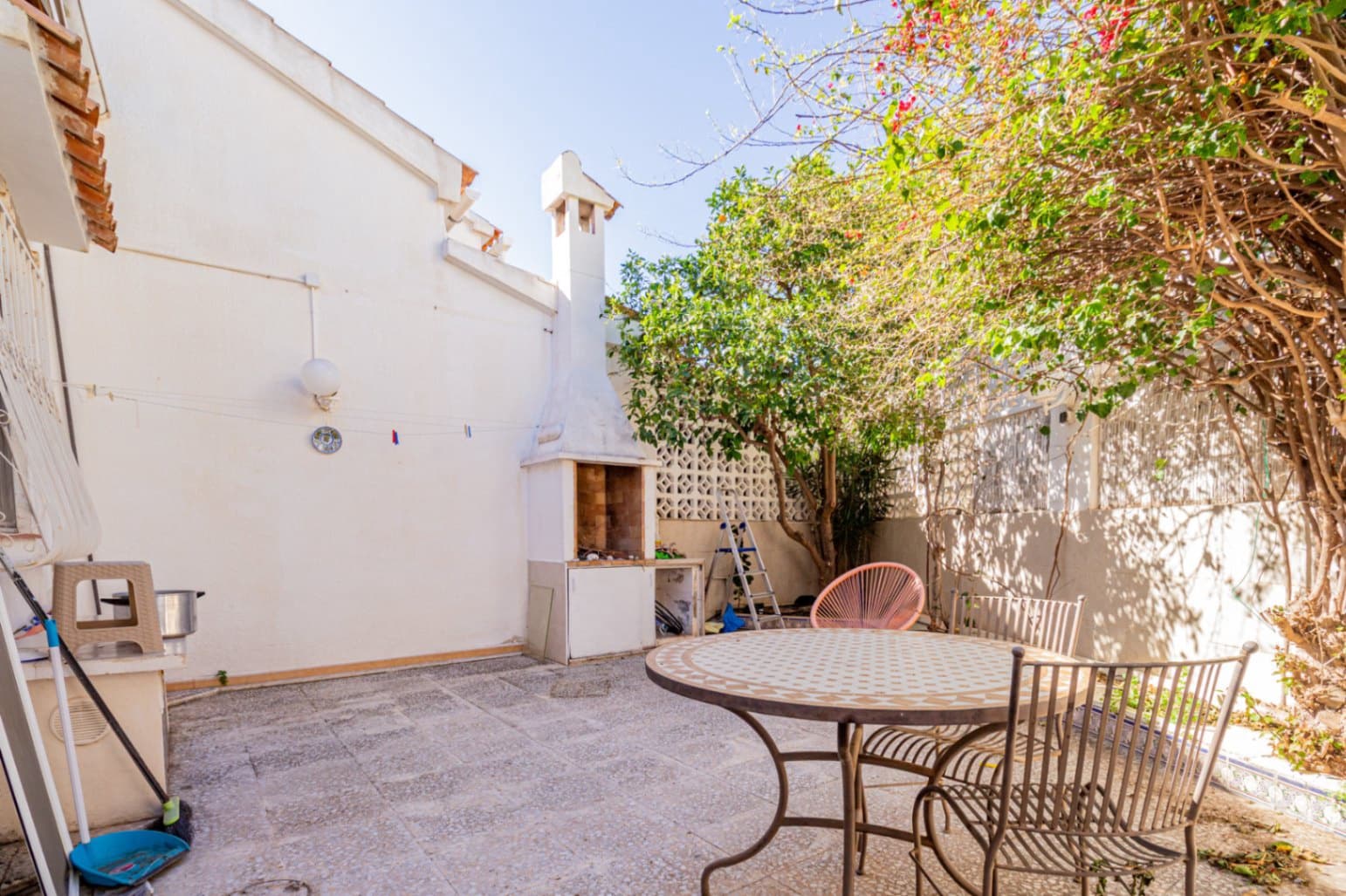 4 makuuhuone Paritalo myytävänä paikassa Alfaz del Pi / L'Alfas del Pi mukana uima-altaan 
autotalli - 347 500 € (Ref: 9618649)