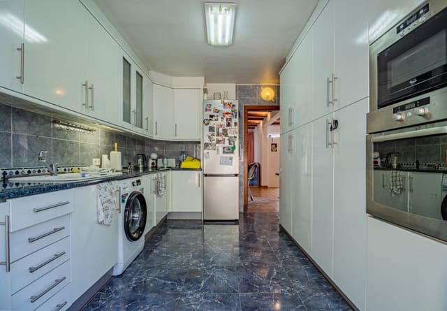 4 makuuhuone Paritalo myytävänä paikassa Pueblo - Urbanizaciones, Alfaz del Pi / L'Alfàs del Pi mukana uima-altaan 
autotalli - 347 500 € (Ref: 9618649)