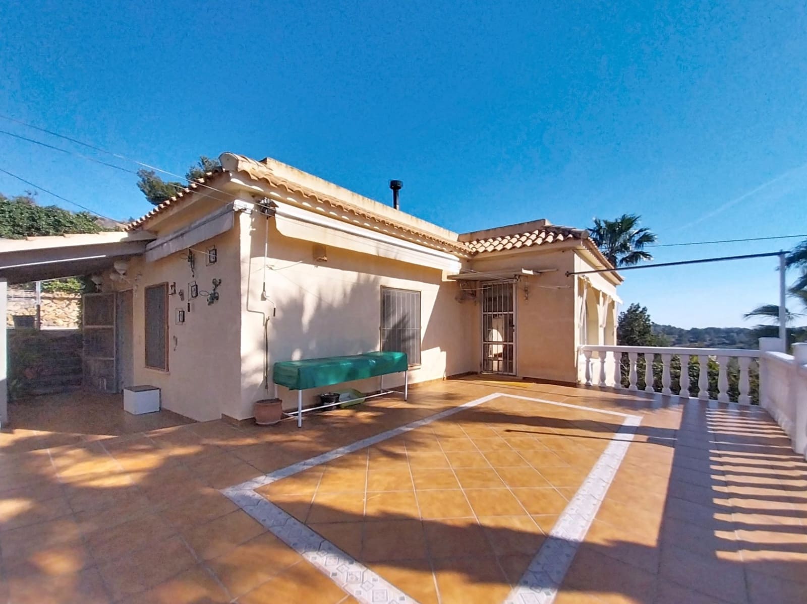 5 soveværelse Villa til salg i La Nucia med garage - € 475.000 (Ref: 9624043)