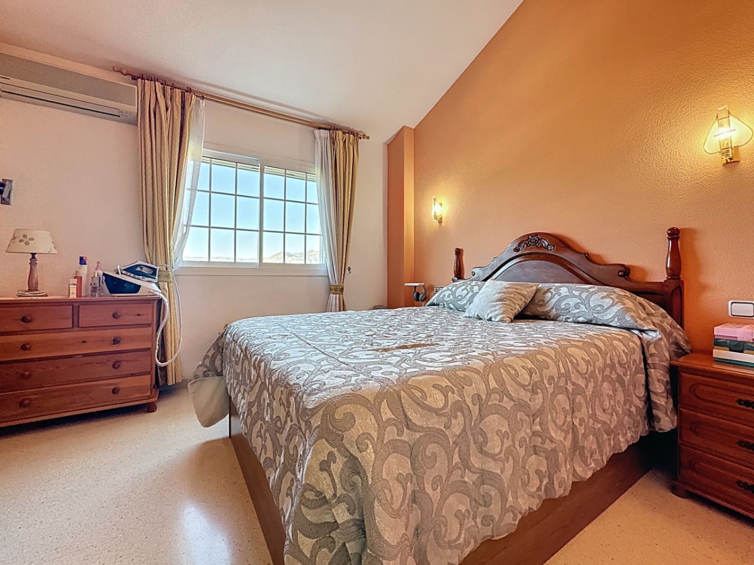 3 makuuhuone Bungalow myytävänä paikassa Albir mukana uima-altaan 
autotalli - 395 000 € (Ref: 9624044)