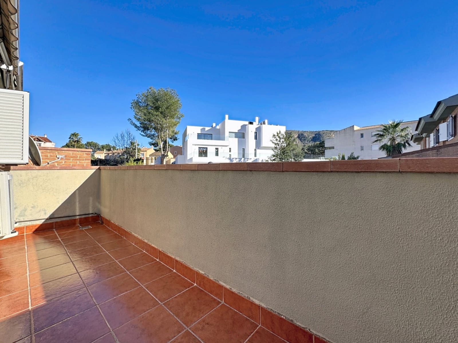 3 makuuhuone Bungalow myytävänä paikassa Albir mukana uima-altaan 
autotalli - 395 000 € (Ref: 9624044)