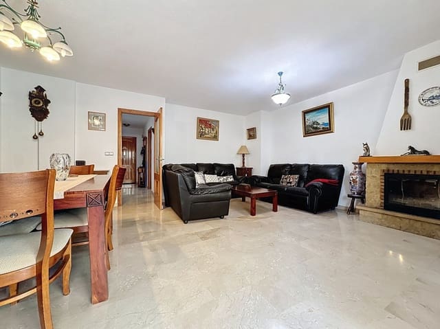 3 makuuhuone Bungalow myytävänä paikassa Albir, Alfaz del Pi / L'Alfàs del Pi mukana uima-altaan 
autotalli - 395 000 € (Ref: 9624044)