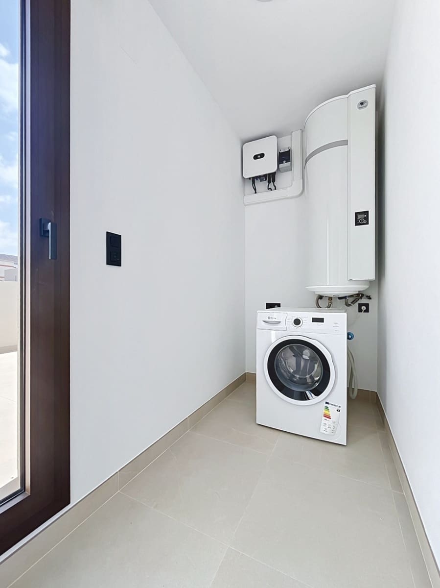 3 sypialnia Willa na sprzedaż w Finestrat z basenem garażem - 799 000 € (Ref: 9634722)