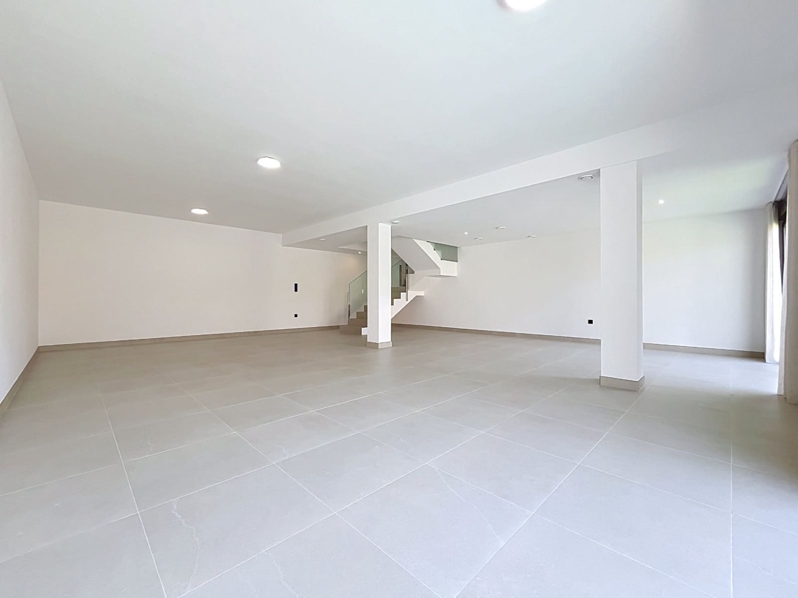 3 sypialnia Willa na sprzedaż w Finestrat z basenem garażem - 799 000 € (Ref: 9634722)