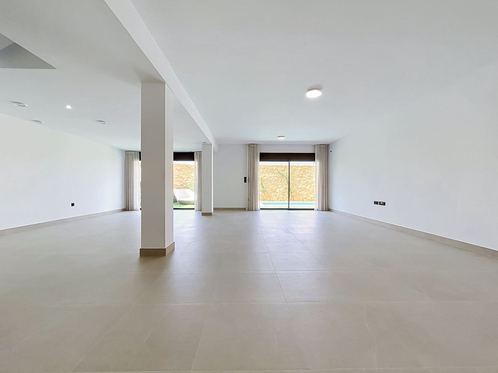 3 sypialnia Willa na sprzedaż w Finestrat z basenem garażem - 799 000 € (Ref: 9634722)