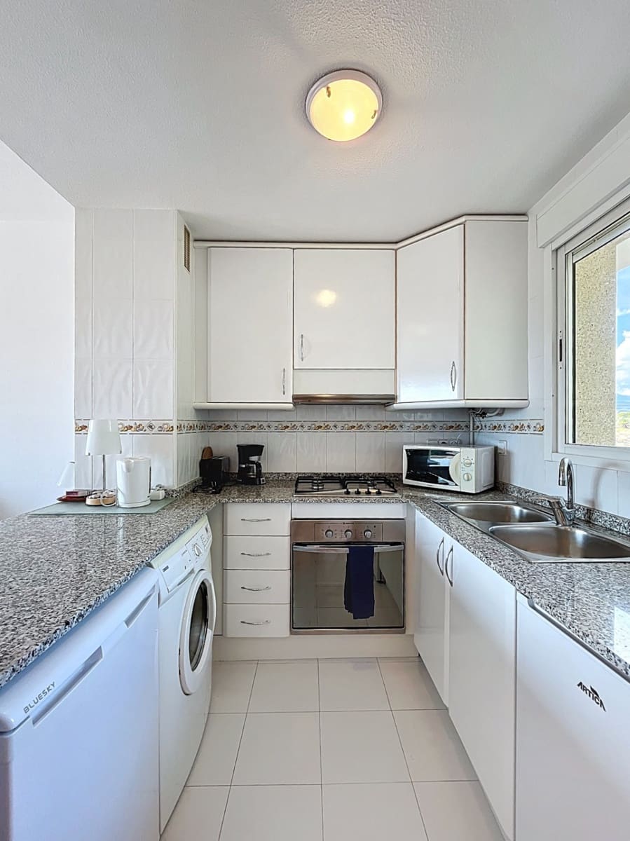 Apartamento de 1 habitación en La Nucia en alquiler con piscina garaje - 900 € (Ref: 9640944)