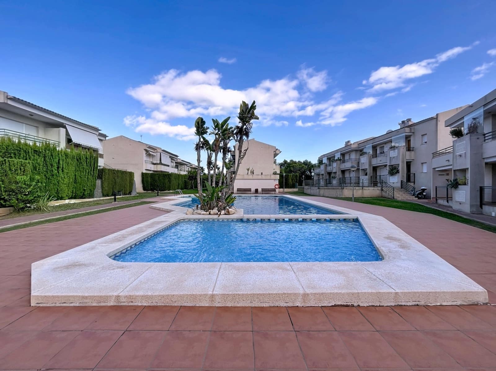 Apartamento de 1 habitación en La Nucia en alquiler con piscina garaje - 900 € (Ref: 9640944)