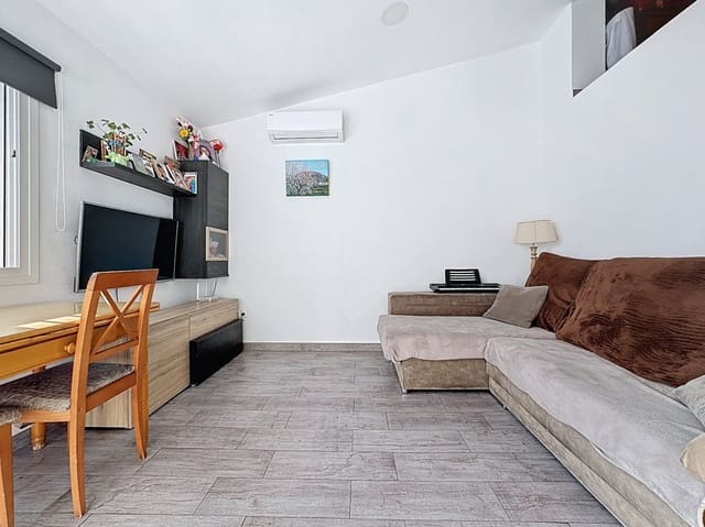 2 Zimmer Apartment zu verkaufen in La Nucia Pueblo  , La Nucia mit Pool - 195.000 € (Ref: 9642201)