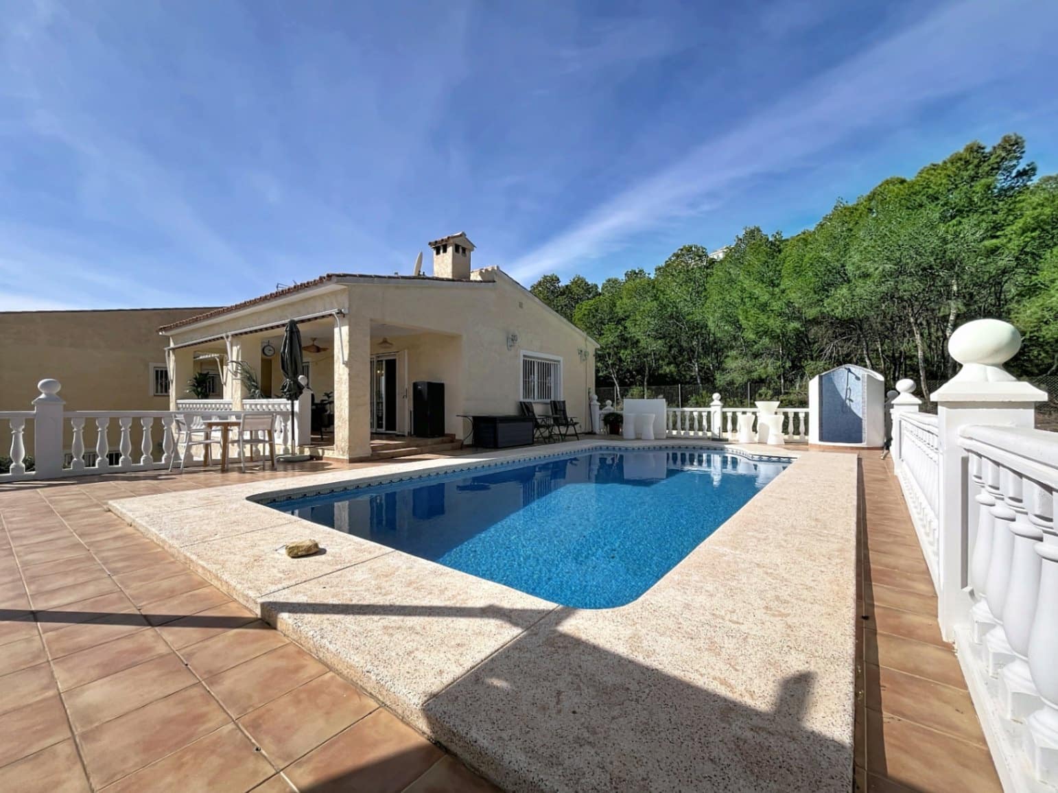 4 quarto Moradia para venda em Alfaz del Pi / L'Alfas del Pi com piscina garagem - 675 000 € (Ref: 9665498)