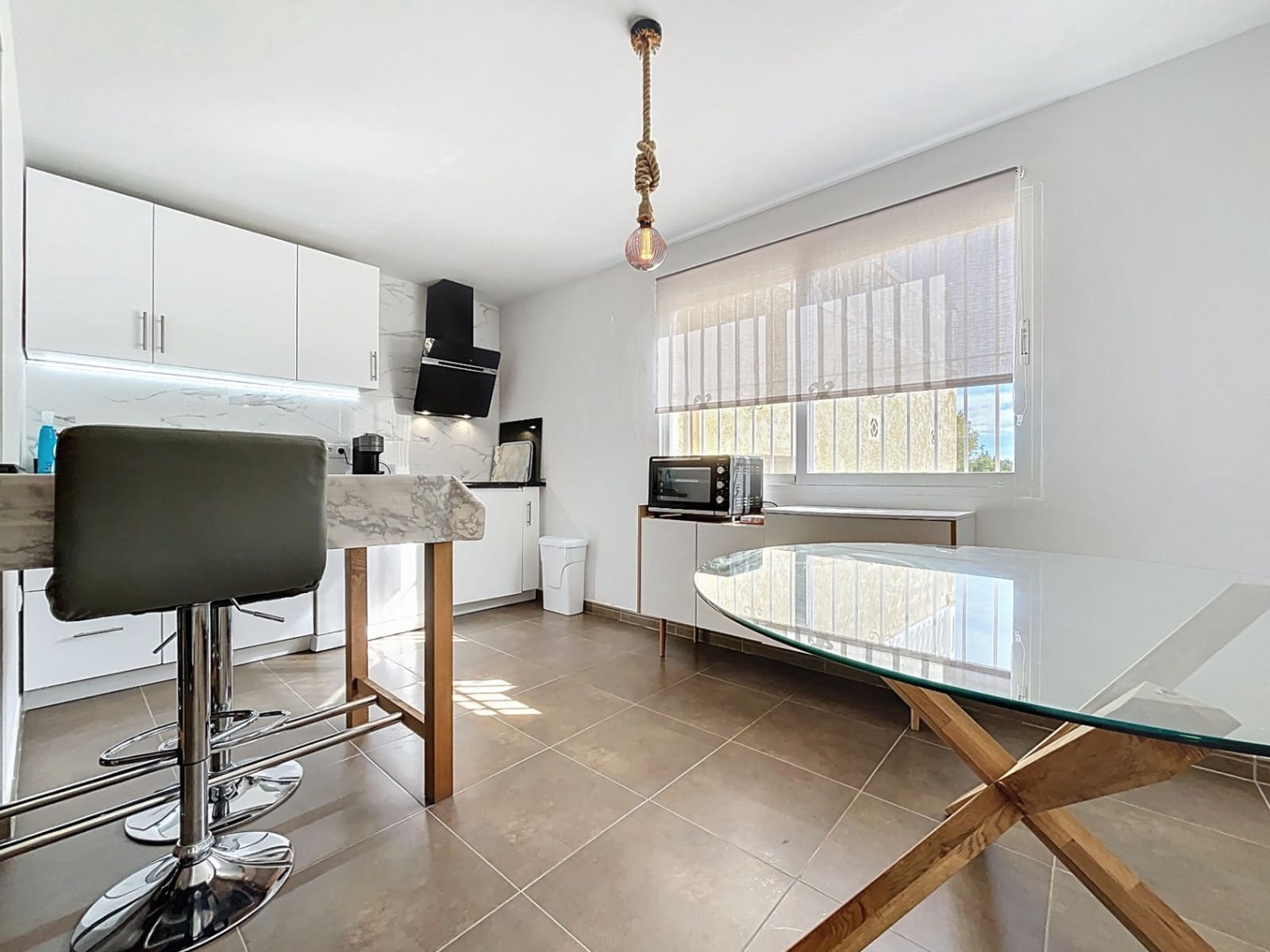 4 quarto Moradia para venda em Alfaz del Pi / L'Alfas del Pi com piscina garagem - 675 000 € (Ref: 9665498)