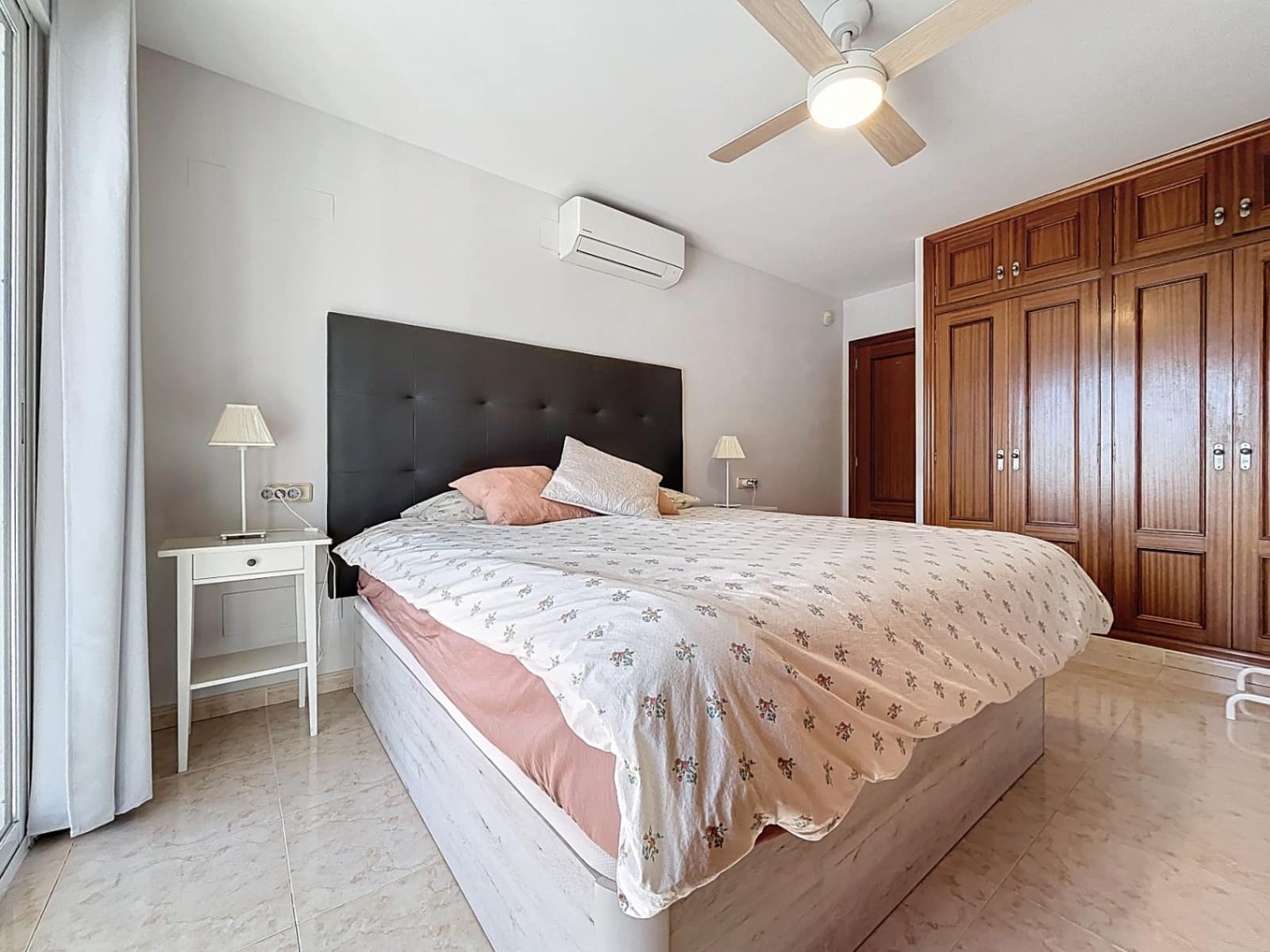 4 quarto Moradia para venda em Alfaz del Pi / L'Alfas del Pi com piscina garagem - 675 000 € (Ref: 9665498)