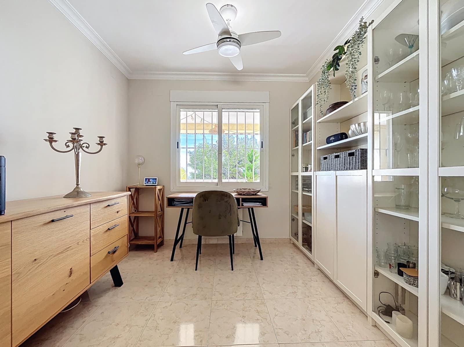 4 quarto Moradia para venda em Alfaz del Pi / L'Alfas del Pi com piscina garagem - 675 000 € (Ref: 9665498)