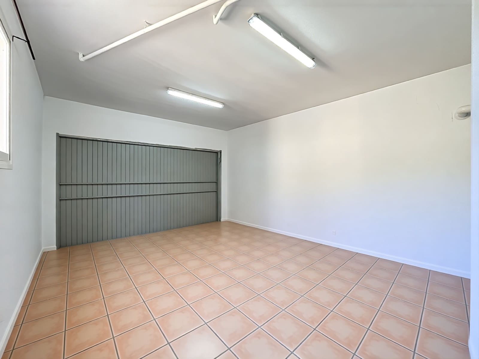 4 quarto Moradia para venda em Alfaz del Pi / L'Alfas del Pi com piscina garagem - 675 000 € (Ref: 9665498)