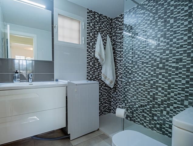 Apartamento de 1 habitación en Albir, Alfaz del Pi / L'Alfàs del Pi en venta con piscina garaje - 265.000 € (Ref: 9666987)