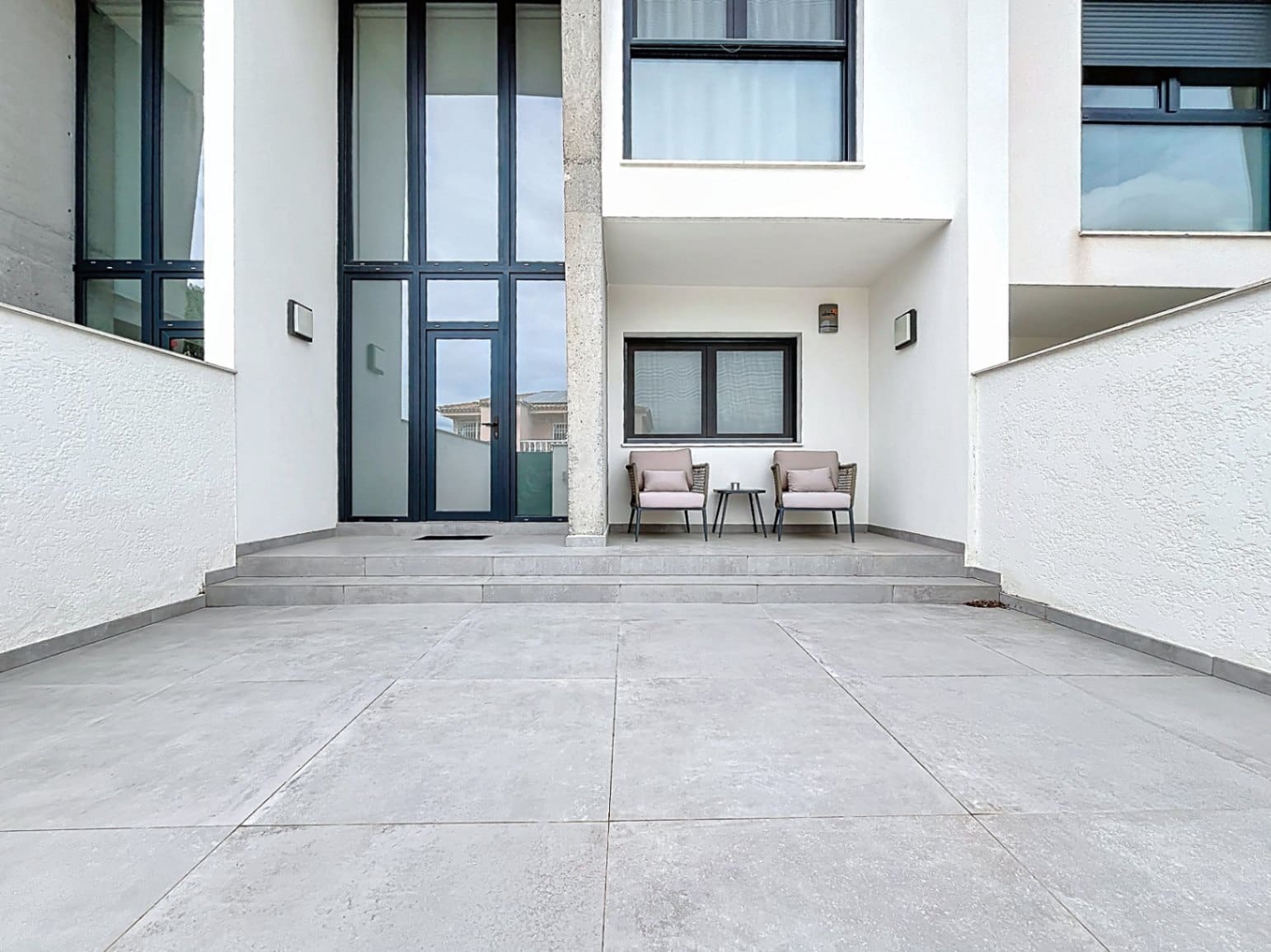 3 Zimmer Bungalow zu vermieten in Albir mit Pool Garage - 2.900 € (Ref: 9674683)