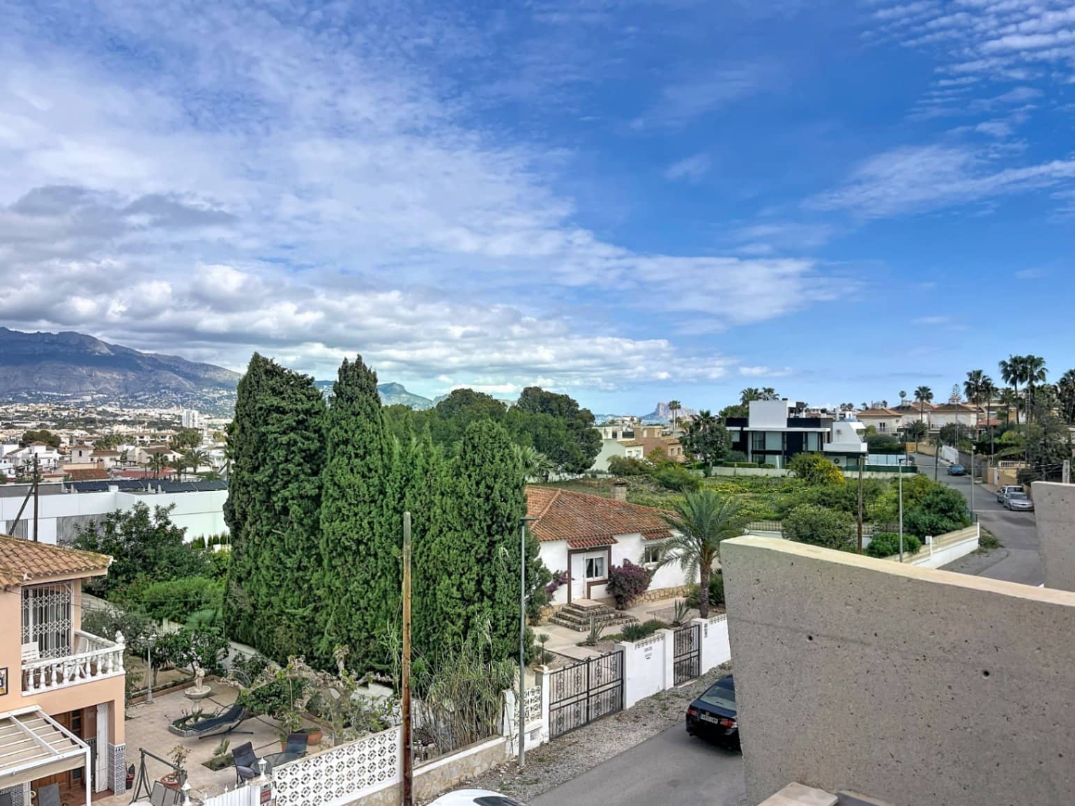 3 Zimmer Bungalow zu vermieten in Albir mit Pool Garage - 2.900 € (Ref: 9674683)