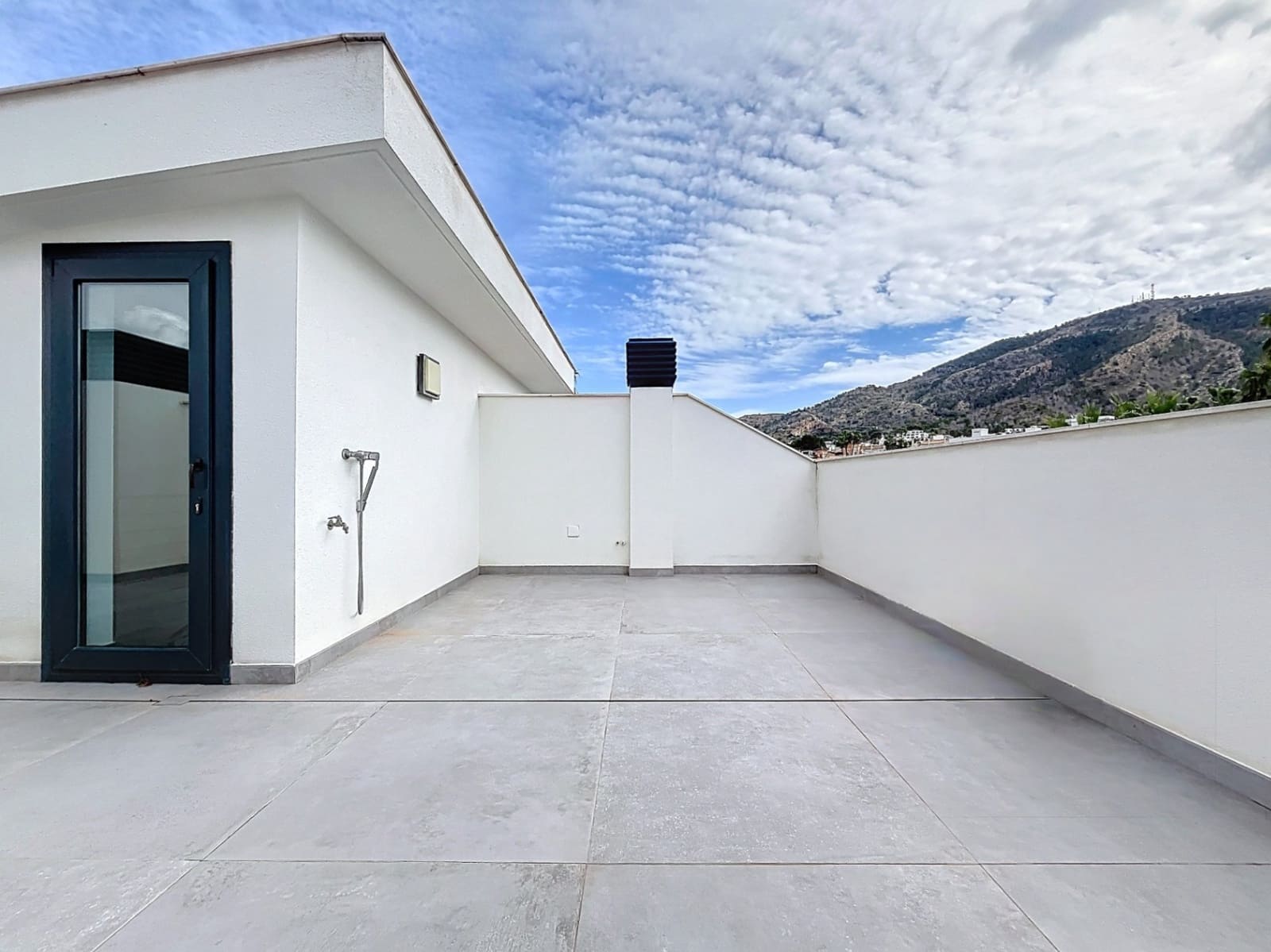 3 Zimmer Bungalow zu vermieten in Albir mit Pool Garage - 2.900 € (Ref: 9674683)