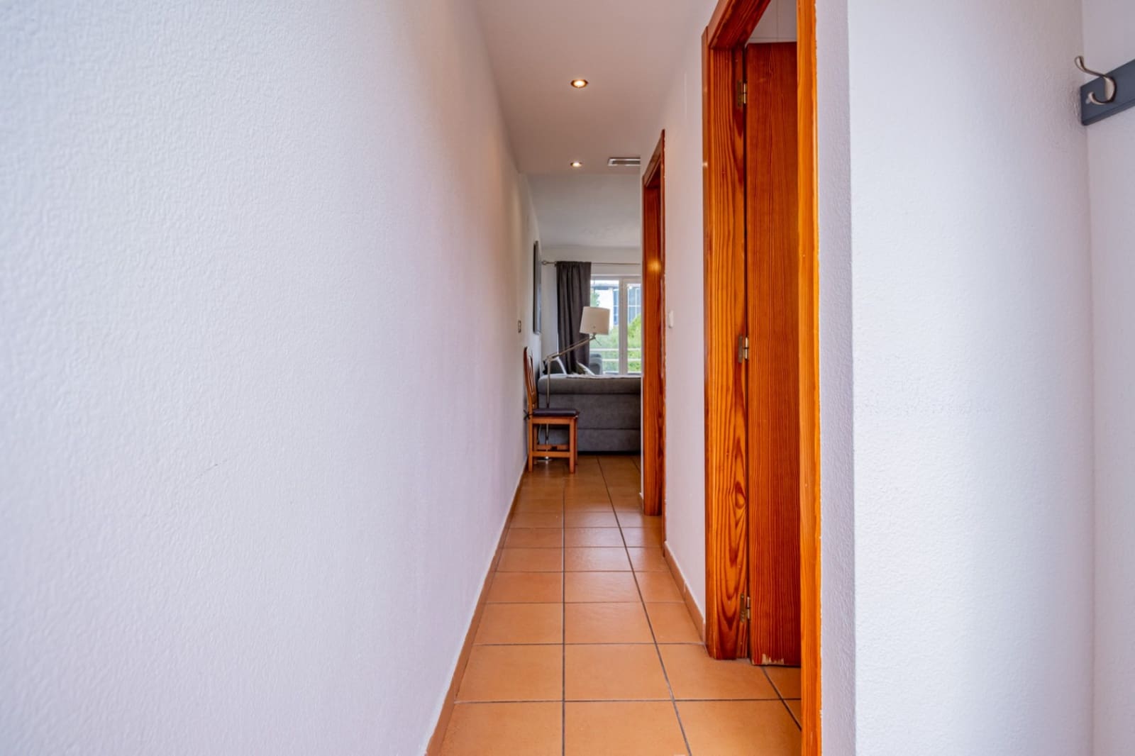 Apartamento de 2 habitaciones en Albir en alquiler con piscina garaje - 1.200 € (Ref: 9676434)