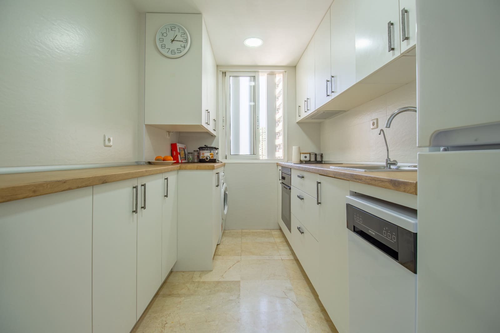 2 soveværelse Lejlighed til salg i Benidorm med swimmingpool - € 349.000 (Ref: 9694175)