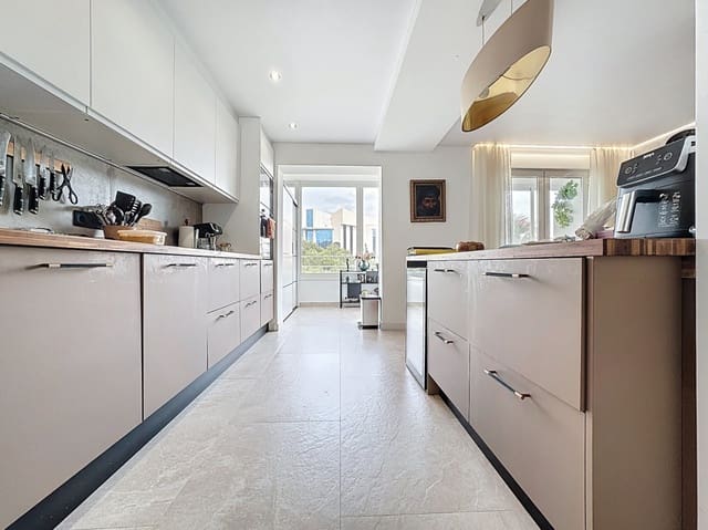 3 soveværelse Lejlighed til salg i Albir, Alfaz del Pi / L'Alfàs del Pi med swimmingpool - € 410.000 (Ref: 9740458)