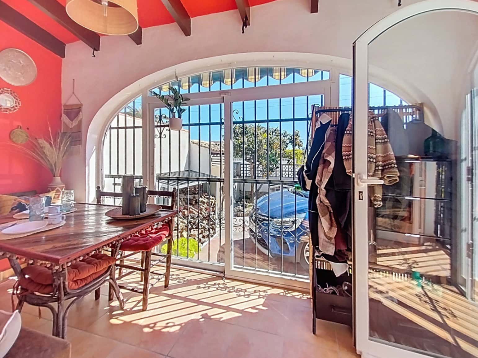 3 slaapkamer Halfvrijstaande villa te koop in Alfaz del Pi / L'Alfas del Pi met zwembad garage - € 359.000 (Ref: 9756648)