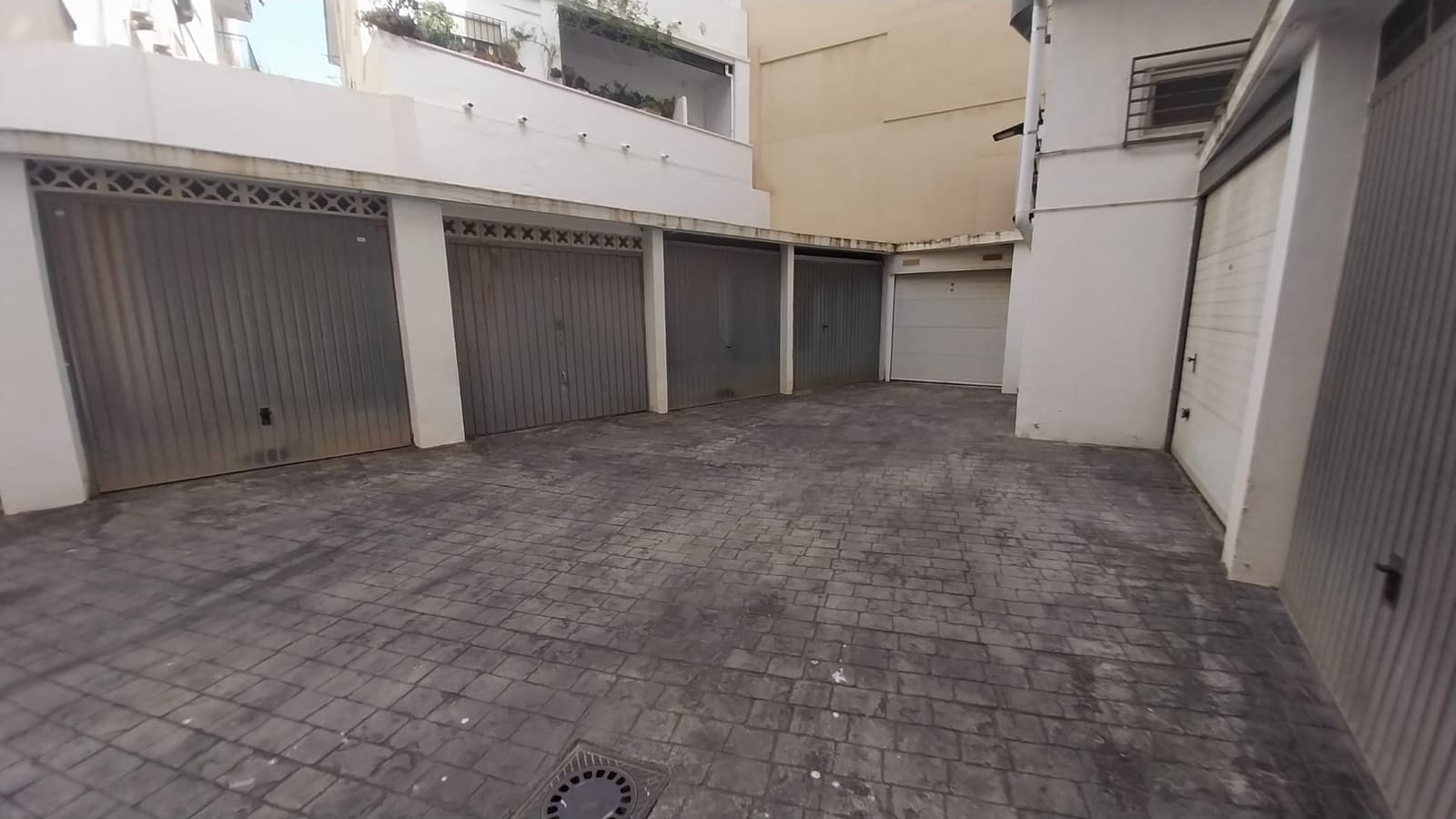 2 bedroom Apartment for sale in Altea with garage - € 385,000 (Ref: 9757597)