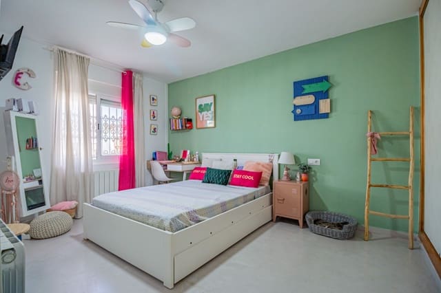 6 slaapkamer Villa te huur in Pueblo - Urbanizaciones, Alfaz del Pi / L'Alfàs del Pi met zwembad garage - € 2.800 (Ref: 9766820)