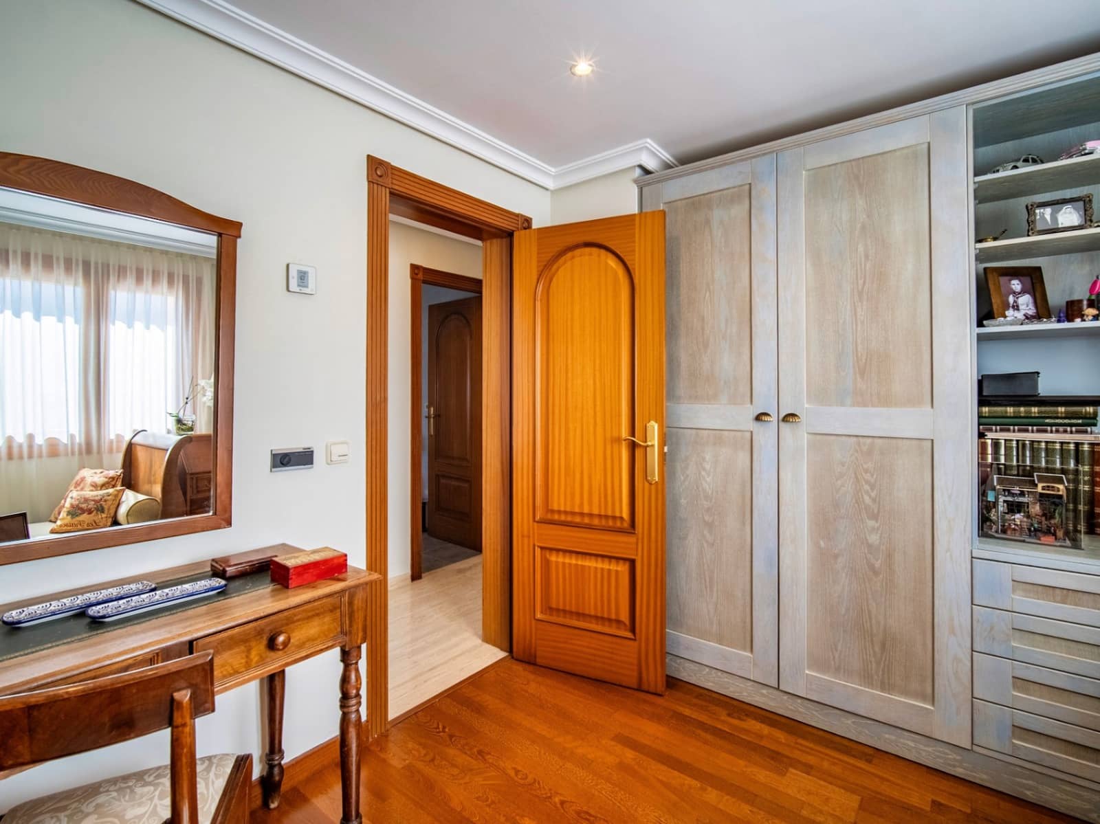 5 soverom Villa til salgs i Albir med svømmebasseng garasje - € 1 100 000 (Ref: 9766821)