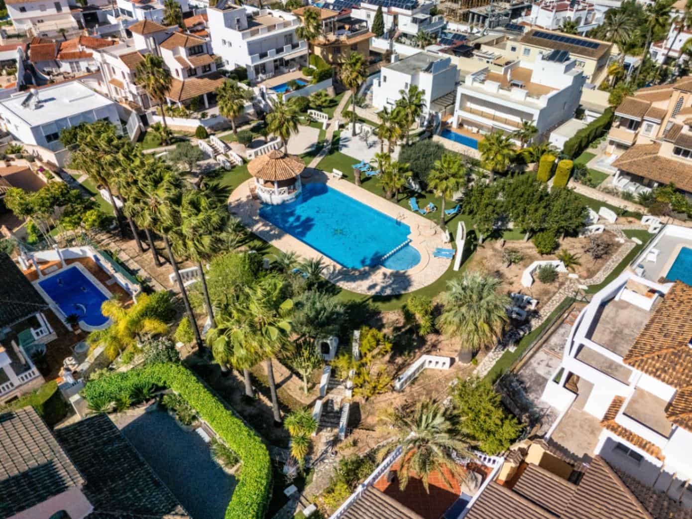 5 soverom Villa til salgs i Albir med svømmebasseng garasje - € 1 100 000 (Ref: 9766821)