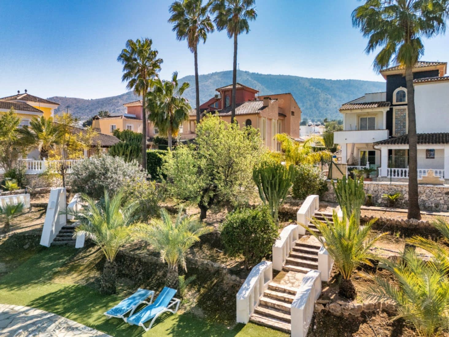 5 soverom Villa til salgs i Albir med svømmebasseng garasje - € 1 100 000 (Ref: 9766821)