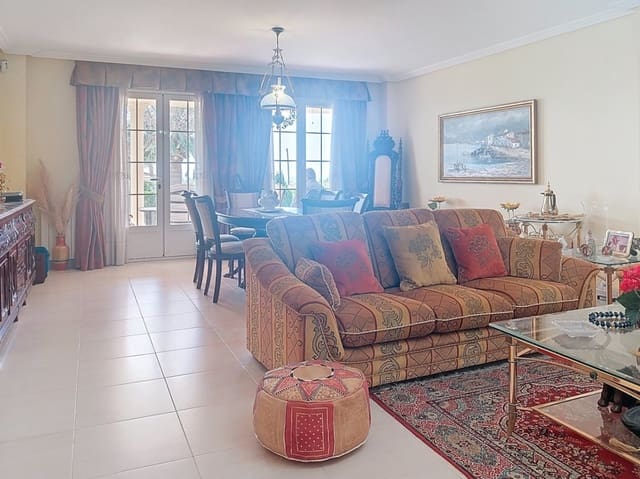 6 makuuhuone Huvila myytävänä paikassa Levante Alto, Benidorm mukana uima-altaan 
autotalli - 1 635 000 € (Ref: 9777235)