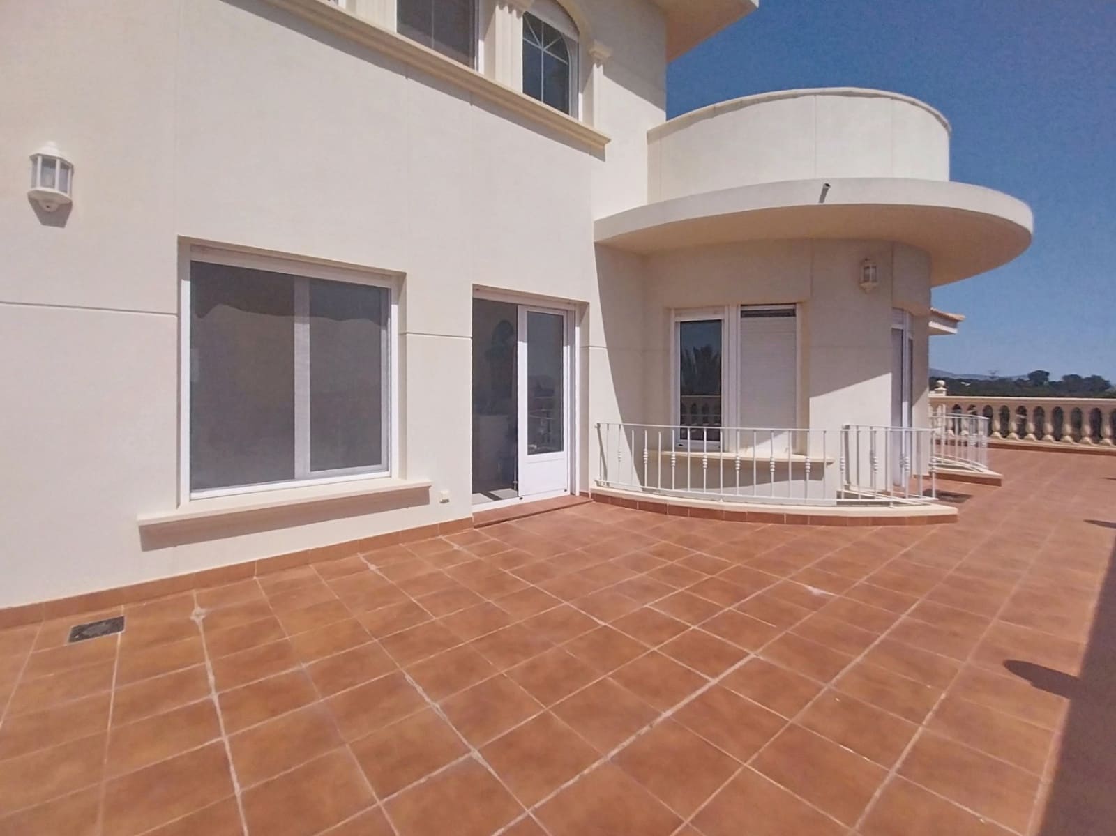 6 makuuhuone Huvila myytävänä paikassa Benidorm mukana uima-altaan 
autotalli - 1 635 000 € (Ref: 9777235)