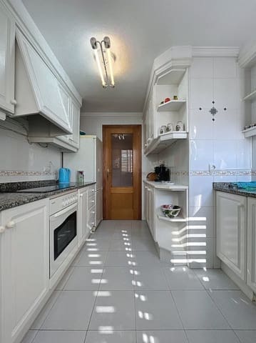 Apartamento de 2 habitaciones en Albir, Alfaz del Pi / L'Alfàs del Pi en venta con piscina - 310.000 € (Ref: 9782404)