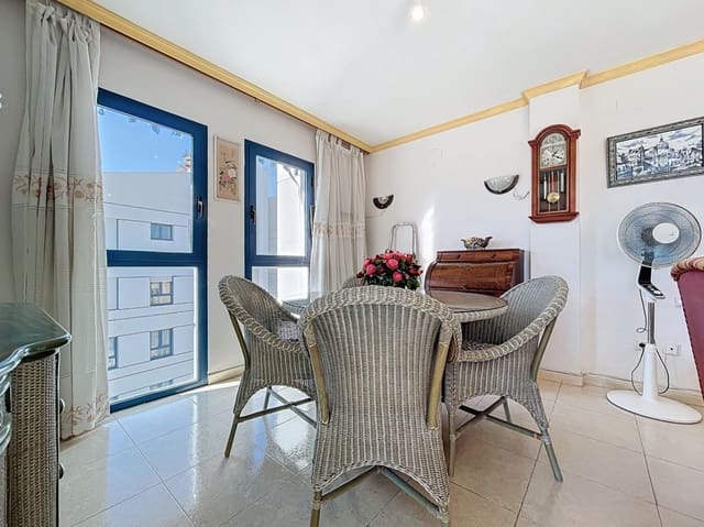 Apartamento de 2 habitaciones en Albir, Alfaz del Pi / L'Alfàs del Pi en venta con piscina - 310.000 € (Ref: 9782404)