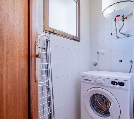 1 Zimmer Apartment zu vermieten in Pueblo - Urbanizaciones, Alfaz del Pi / L'Alfàs del Pi mit Pool Garage - 875 € (Ref: 9787662)