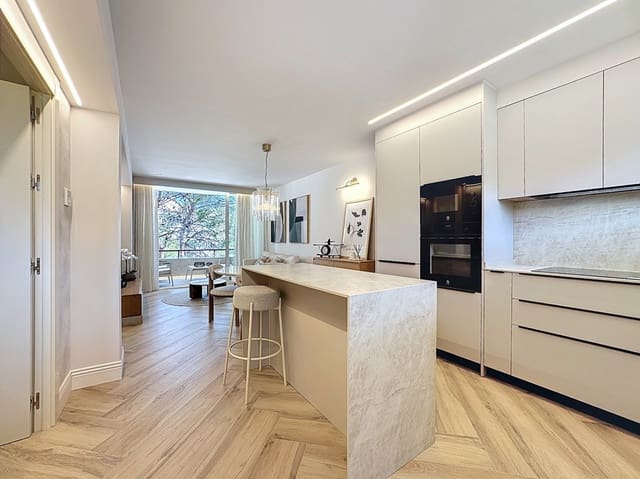 Apartamento de 2 habitaciones en Albir, Alfaz del Pi / L'Alfàs del Pi en venta con garaje - 360.000 € (Ref: 9793645)