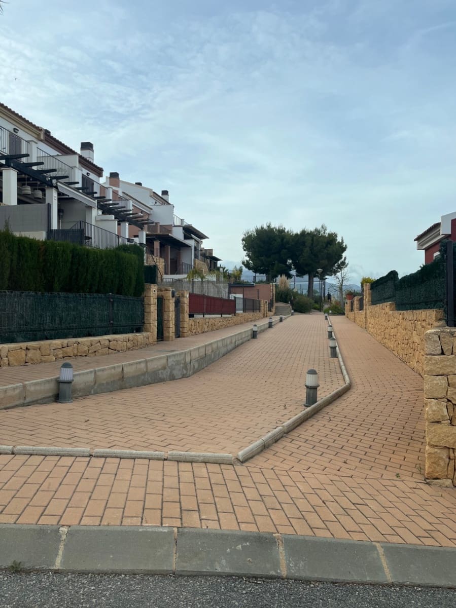 2 camera da letto Villetta Bifamiliare in vendita in Polop con piscina garage - 260.000 € (Rif: 9805546)