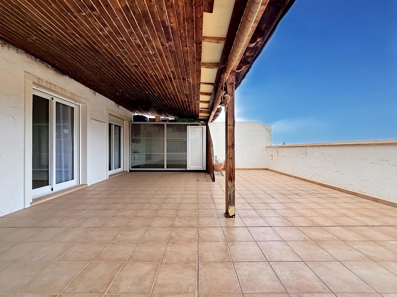 2 slaapkamer Appartement te koop in Finestrat met zwembad garage - € 315.000 (Ref: 9824125)