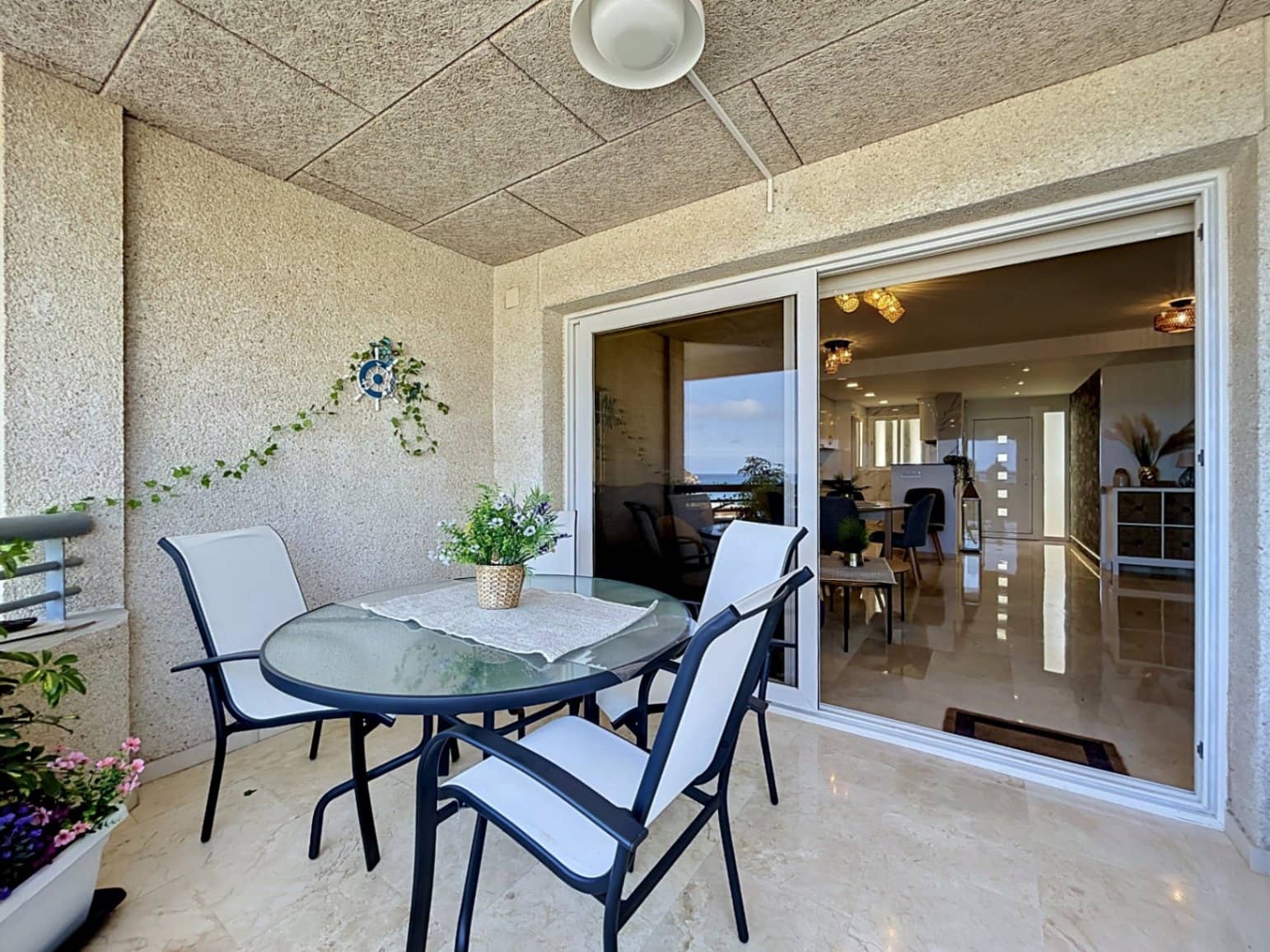 2 bedroom Apartment for rent in Albir with pool garage - € 1,800 (Ref: 9844467)