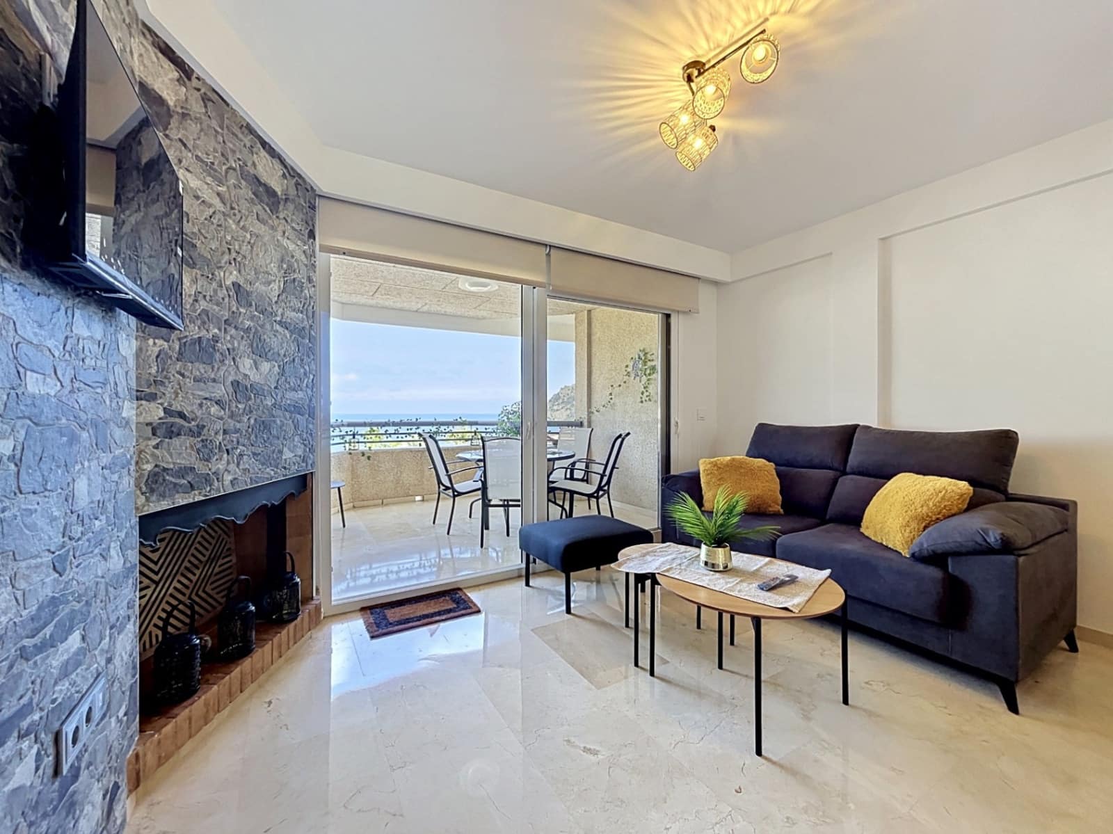 2 bedroom Apartment for rent in Albir with pool garage - € 1,800 (Ref: 9844467)