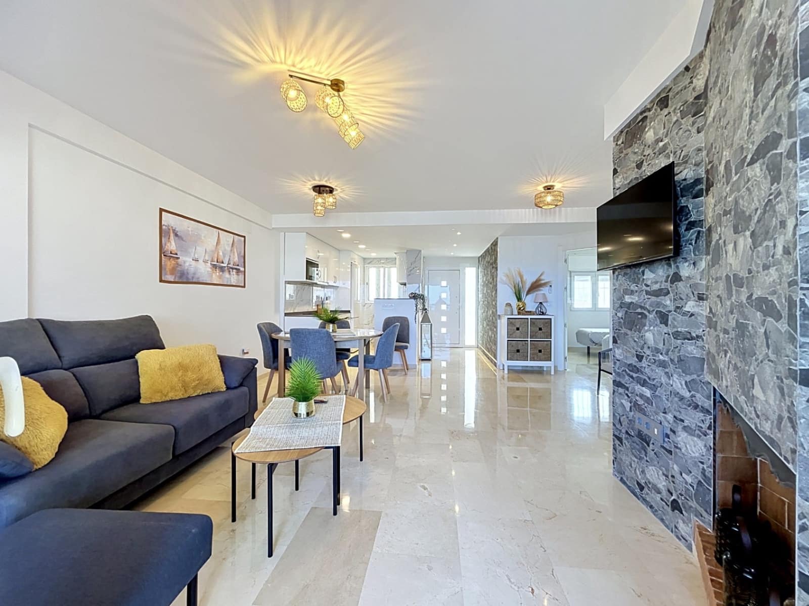 2 bedroom Apartment for rent in Albir with pool garage - € 1,800 (Ref: 9844467)