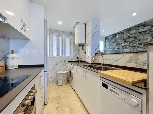 2 bedroom Apartment for rent in Albir, Alfaz del Pi / L'Alfàs del Pi with pool garage - € 1,800 (Ref: 9844467)