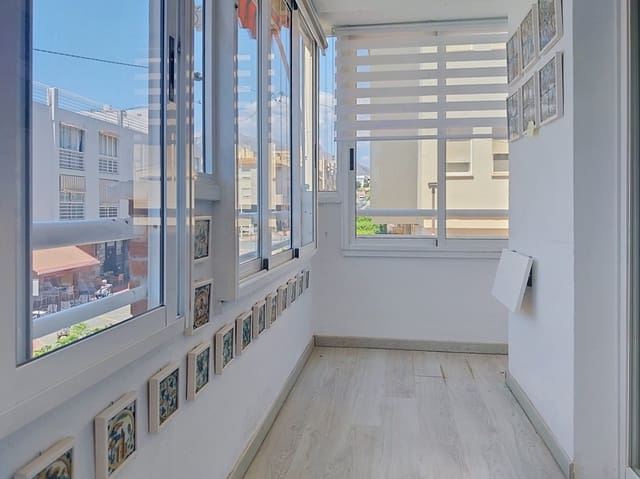 3 soveværelse Lejlighed til salg i Pueblo - Urbanizaciones, Alfaz del Pi / L'Alfàs del Pi med garage - € 269.000 (Ref: 9844543)