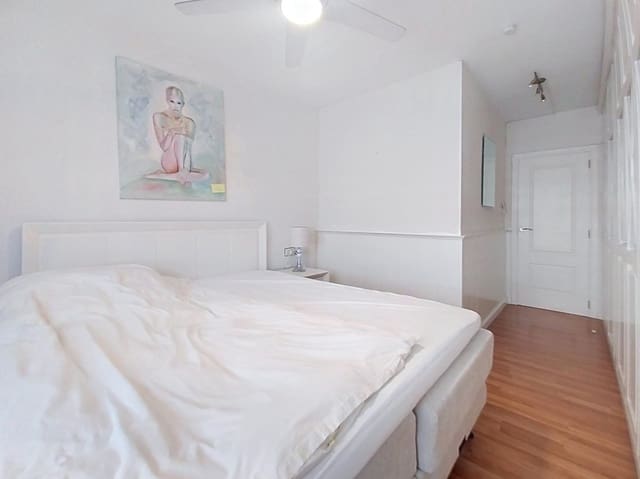 3 soveværelse Lejlighed til salg i Pueblo - Urbanizaciones, Alfaz del Pi / L'Alfàs del Pi med garage - € 269.000 (Ref: 9844543)