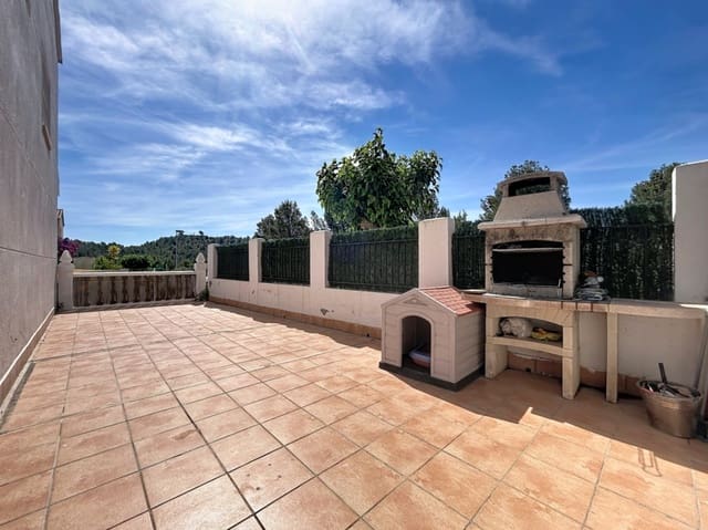 3 soveværelse Bungalow til salg i Polop med swimmingpool garage - € 315.000 (Ref: 9849824)
