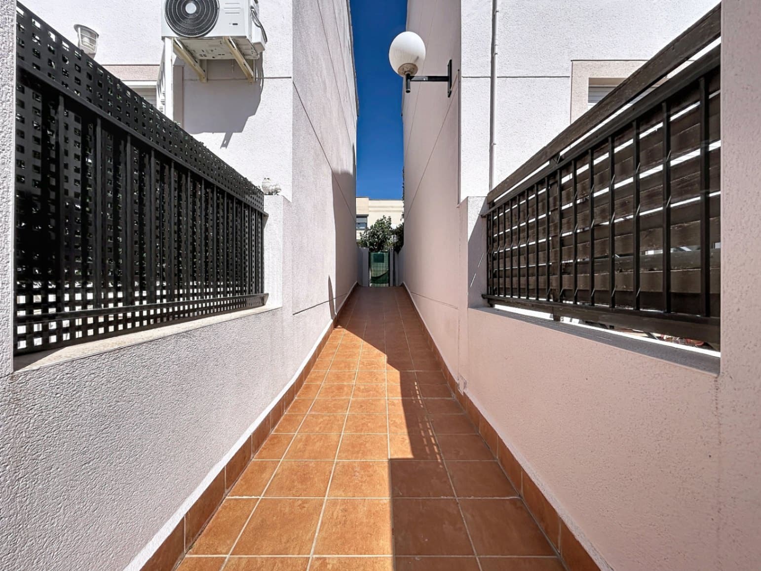 3 bedroom Bungalow for sale in Polop with pool garage - € 315,000 (Ref: 9849824)