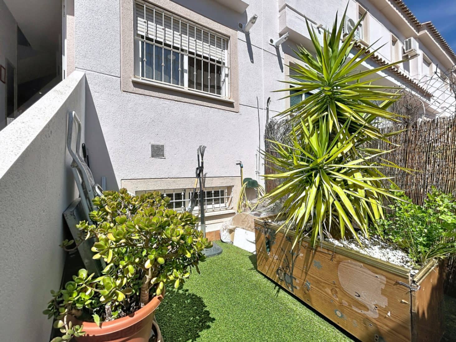 3 bedroom Bungalow for sale in Polop with pool garage - € 315,000 (Ref: 9849824)