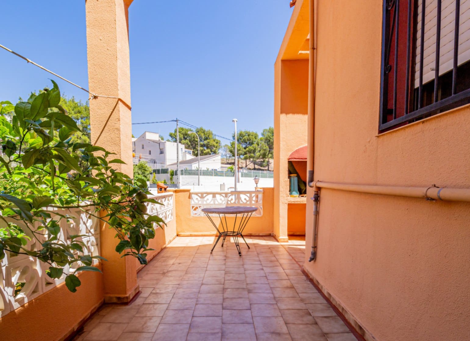 4 soveværelse Villa til salg i La Nucia med swimmingpool garage - € 490.000 (Ref: 9850476)
