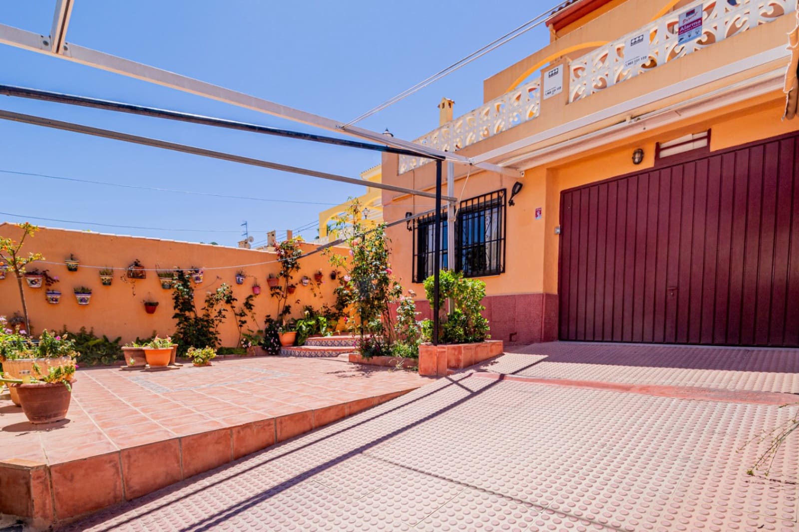 4 soveværelse Villa til salg i La Nucia med swimmingpool garage - € 490.000 (Ref: 9850476)