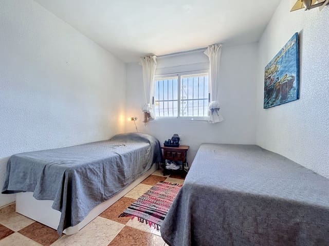 2 makuuhuone Huvila myytävänä paikassa Levante Alto, Benidorm mukana 
autotalli - 368 000 € (Ref: 9867652)